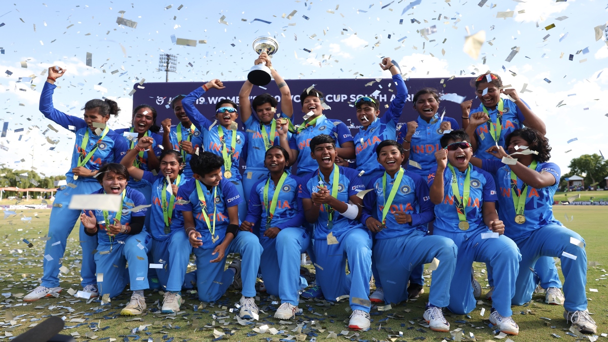indian women lift U 19 cup