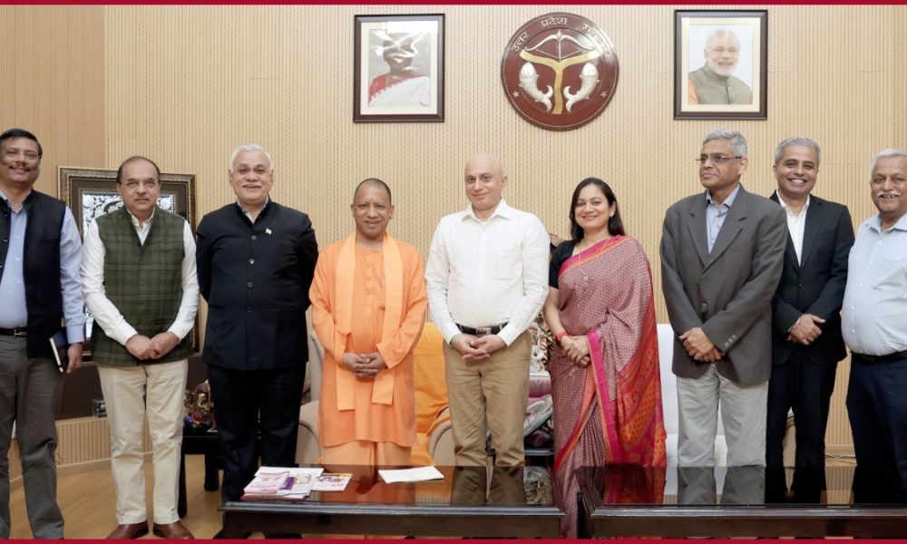 Saloni Heart Foundation’s founder and president meets Chief Minister Yogi Adityanath
