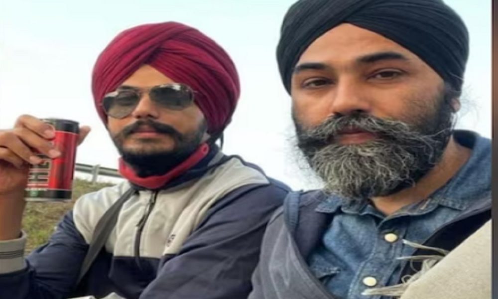 Khalistani sympathizer Amritpal Singh likely to surrender while police continues hunt