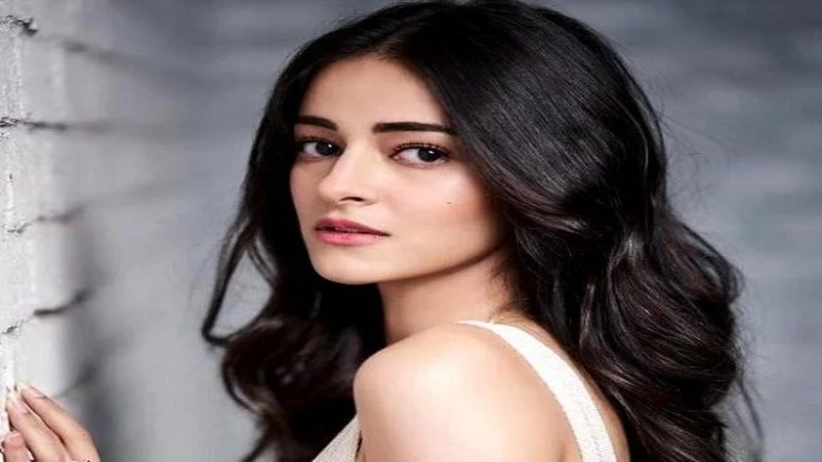 Netizen trolls actress Ananya Panday as spotted smoking at her cousin, Alanna’s mehendi