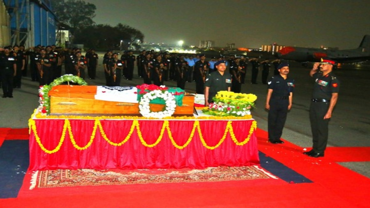 Lt Col VVB Reddy’s mortal remains moved to his residence with full military honours