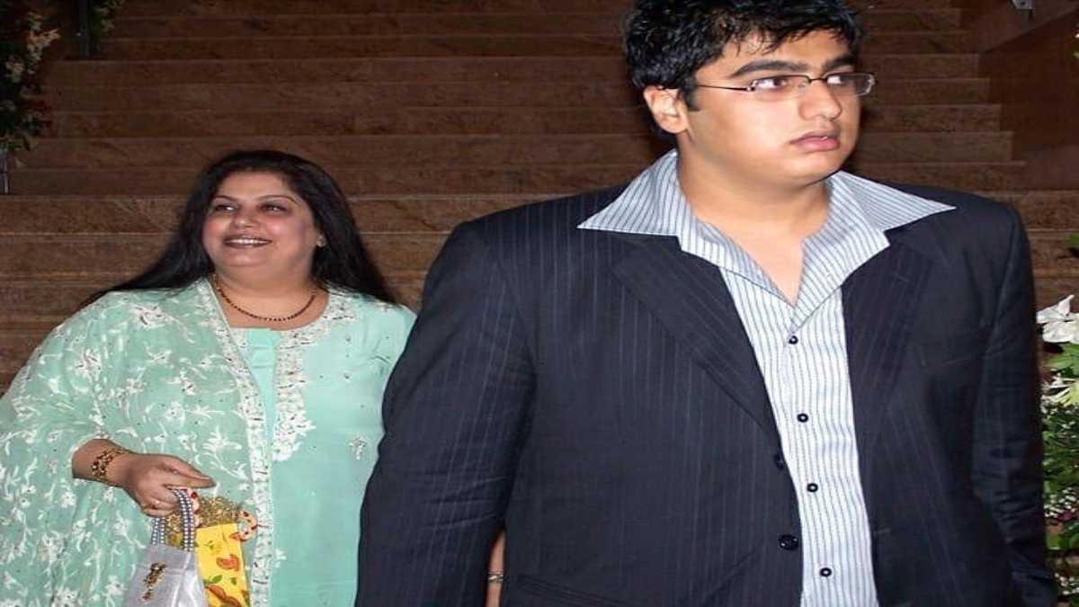 Actor Arjun Kapoor remembers mom Mona on Death Anniversary, pens an emotional note: Check here