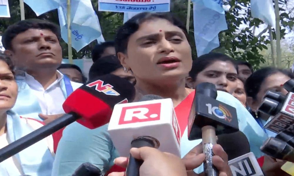 YSRTP chief YS Sharmila detained by police during protest against Telangana govt