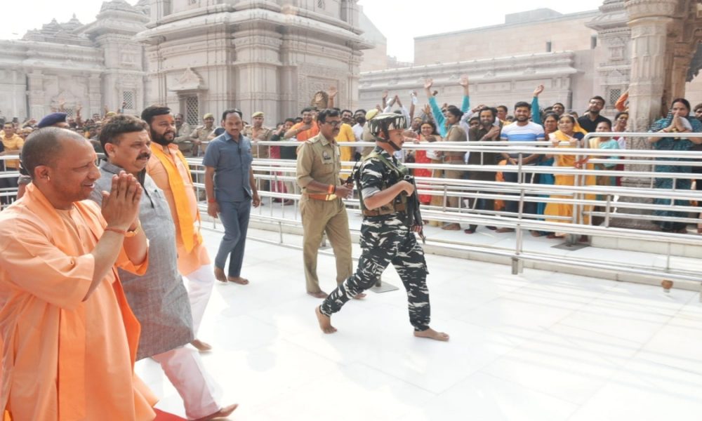 Yogi becomes first UP CM to visit Kashi Vishwanath temple 100 times in 6 years