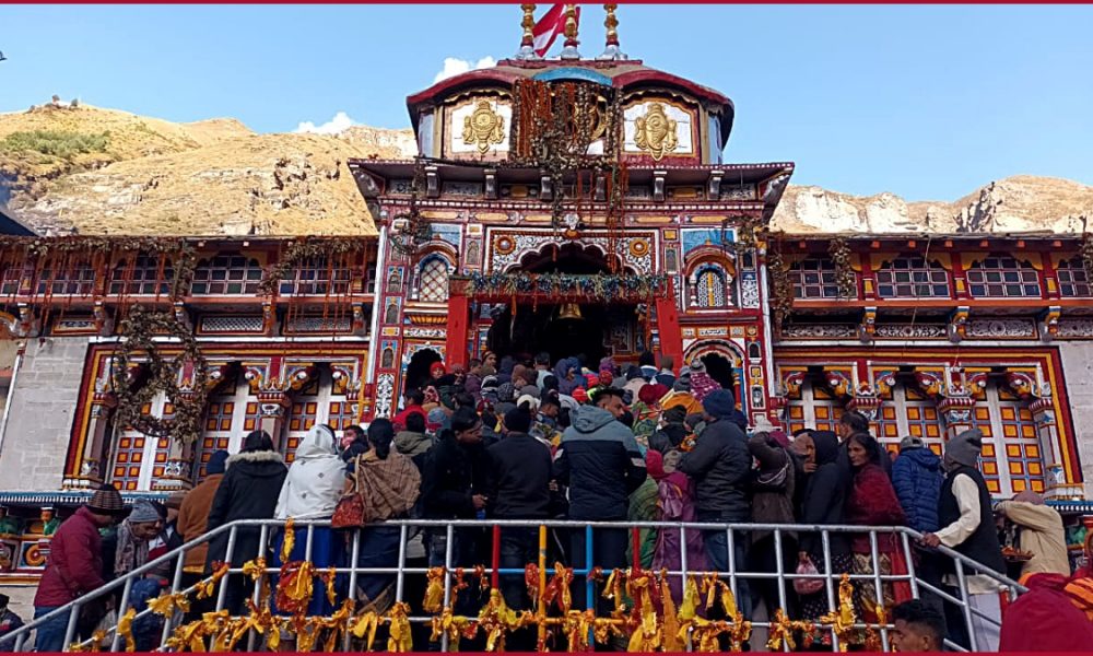 Uttarakhand: Portals of Badrinath Dham opened for devotees
