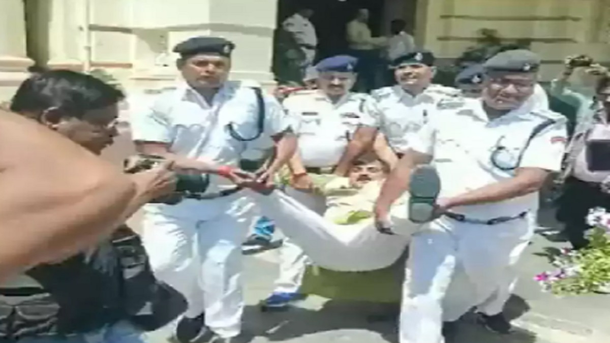 Ruckus in Bihar Assembly over Ram Navami violence, BJP MLA thrown out of house (VIDEO)