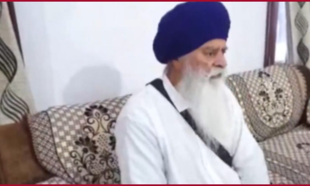 “He came here at night”.. Rodewal Gurudwara cleric narrates sequence leading to Amritpal Singh’s arrest (VIDEO)