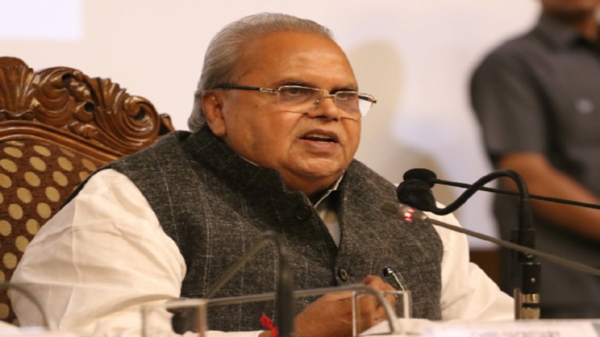 CBI issues notice to former J&K governor Satya Pal Malik for questioning