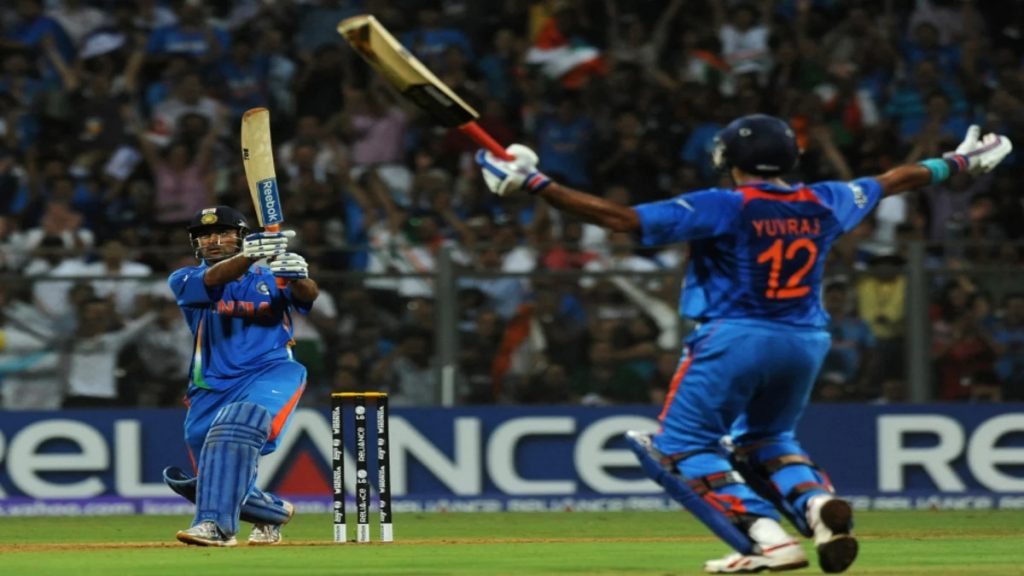 dhoni 2011 six