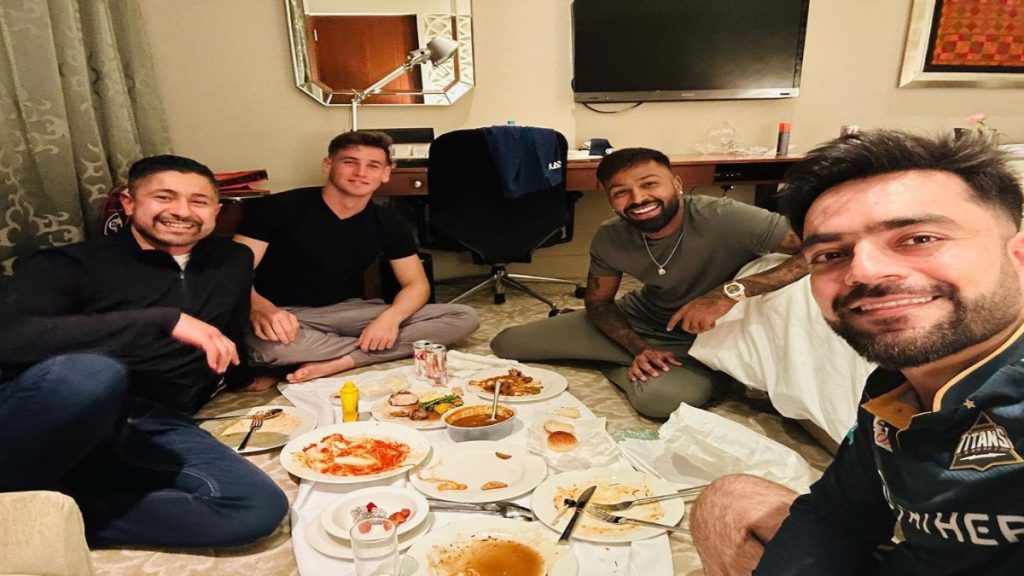 hardik pandya joins rashid for sehri