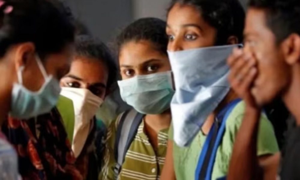 Masks made mandatory in Noida; thermal screening must at school, colleges & public places