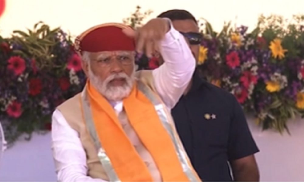 PM Modi’s gesture to people during Gehlot’s address earns applause (VIDEO)