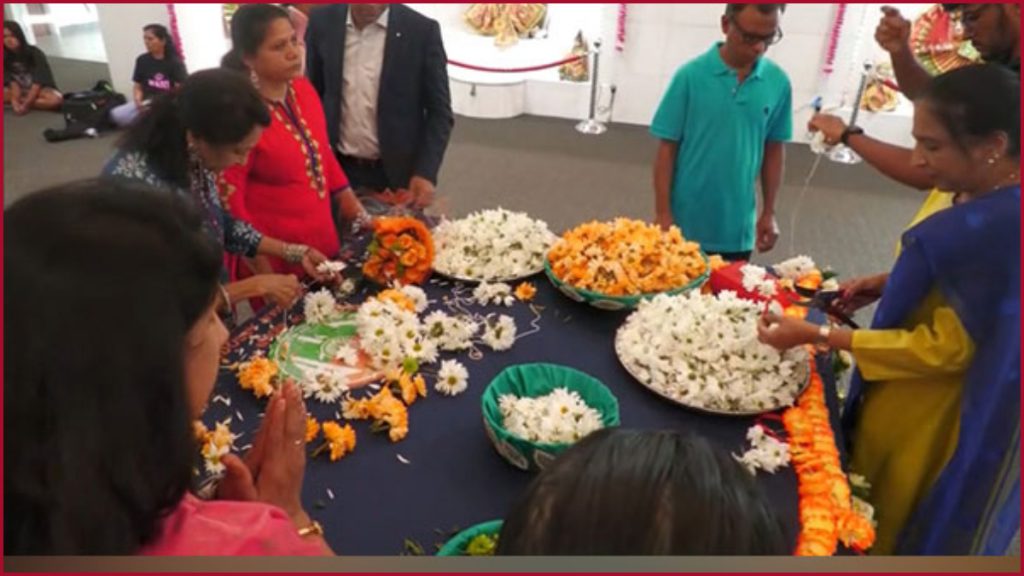 Flower garland