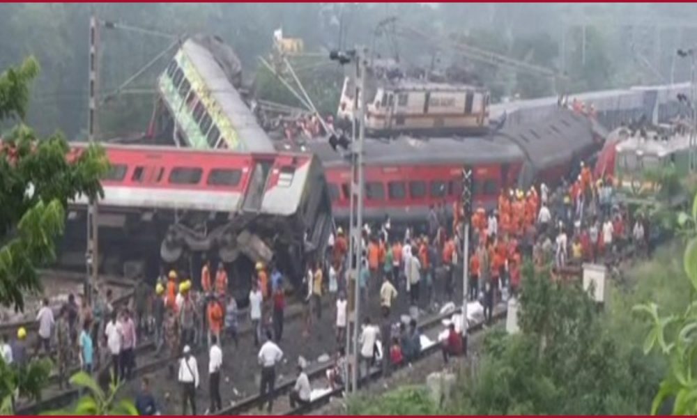 CBI registers FIR in Coromandel Express train accident in Odisha, team visits site