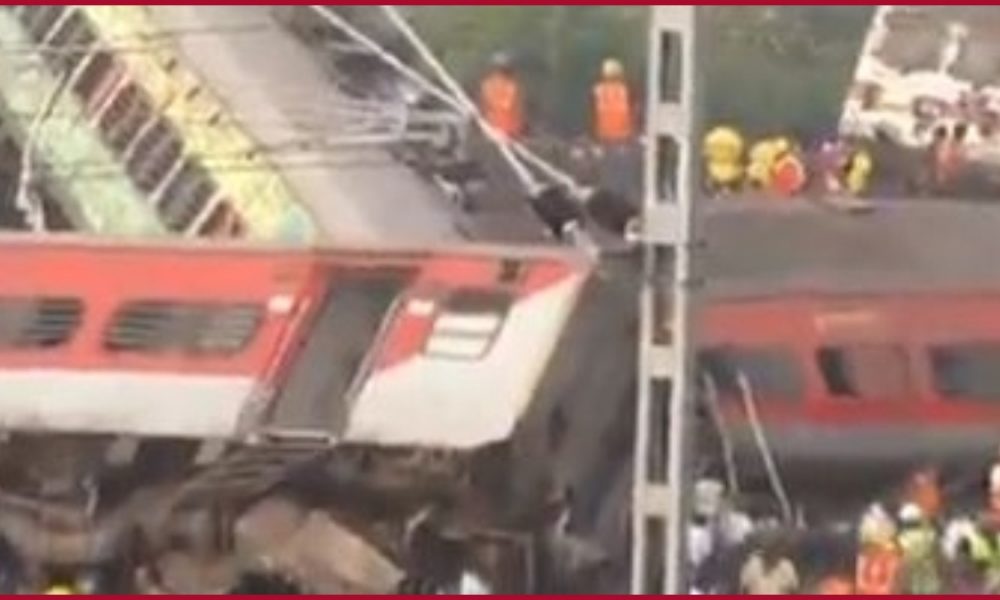 Odisha: Survivor recalls chilling moments before Coromandel Express jumped rails