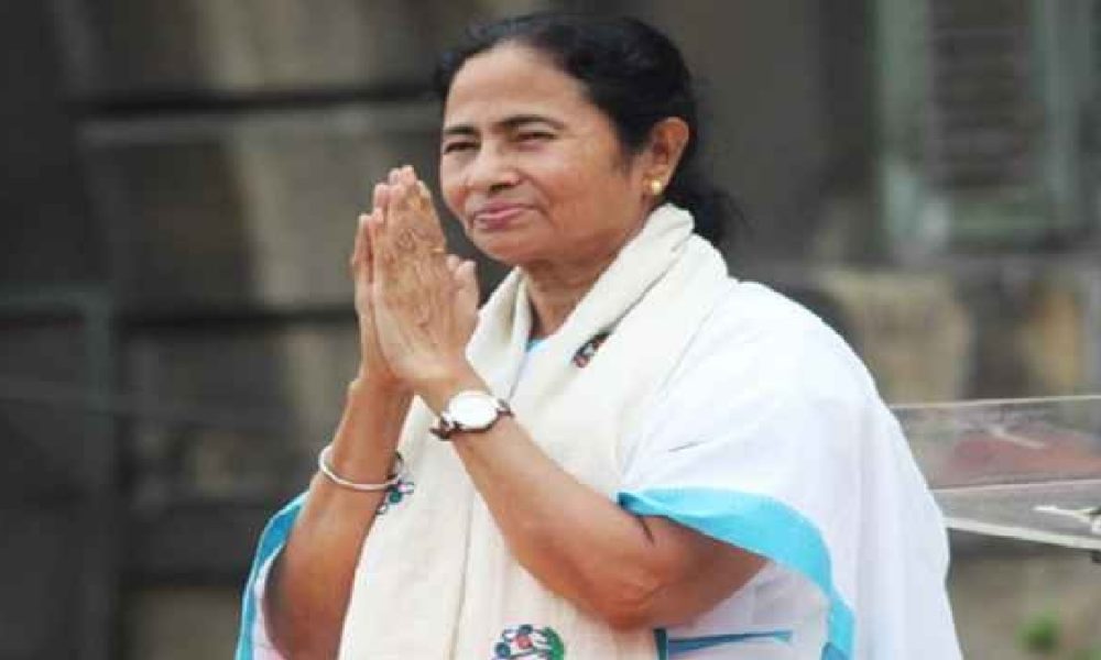Armed youth tries to enter Mamata’s residence, nabbed by cops; knife recovered from him