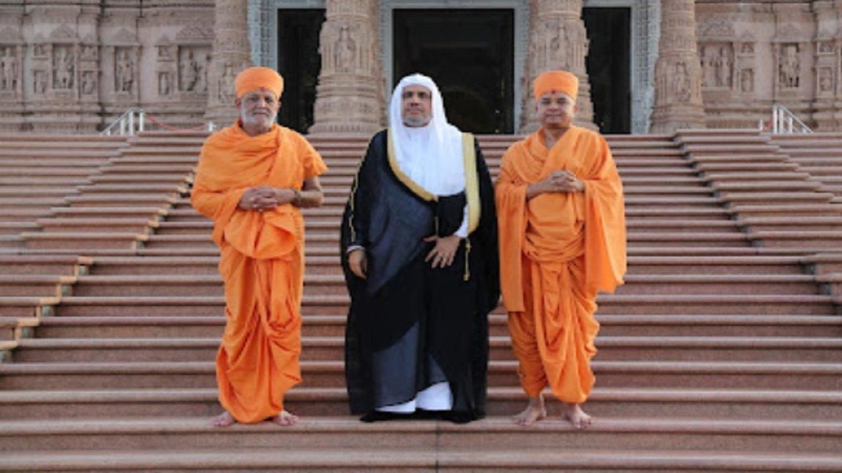 Muslim World League chief Al-Issa visits Akshardham Temple; interacts with seers