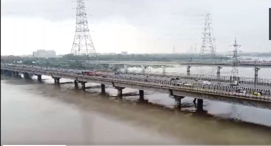 Delhi: Yamuna water level drops to 206.02 metres, waterlogging situation improve