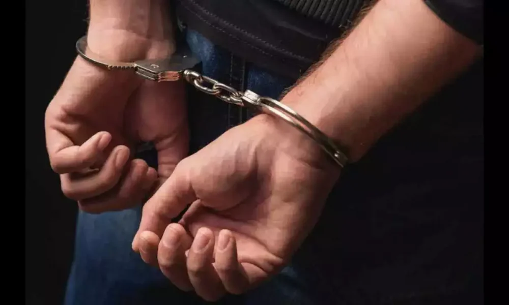Man strangles wife of 15 years while his children watch, daughter testifies