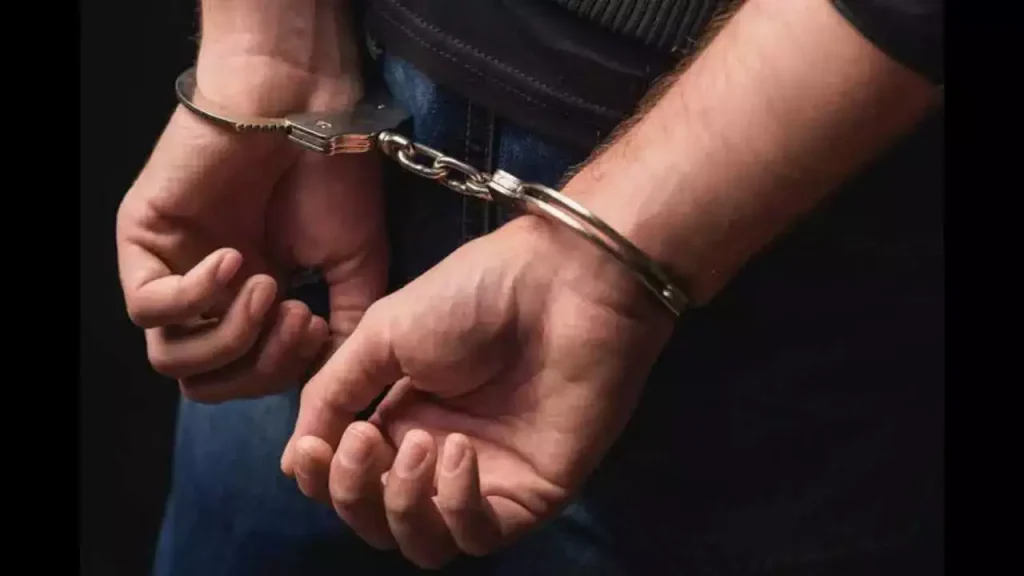 Man strangles wife of 15 years while his children watch, daughter testifies
