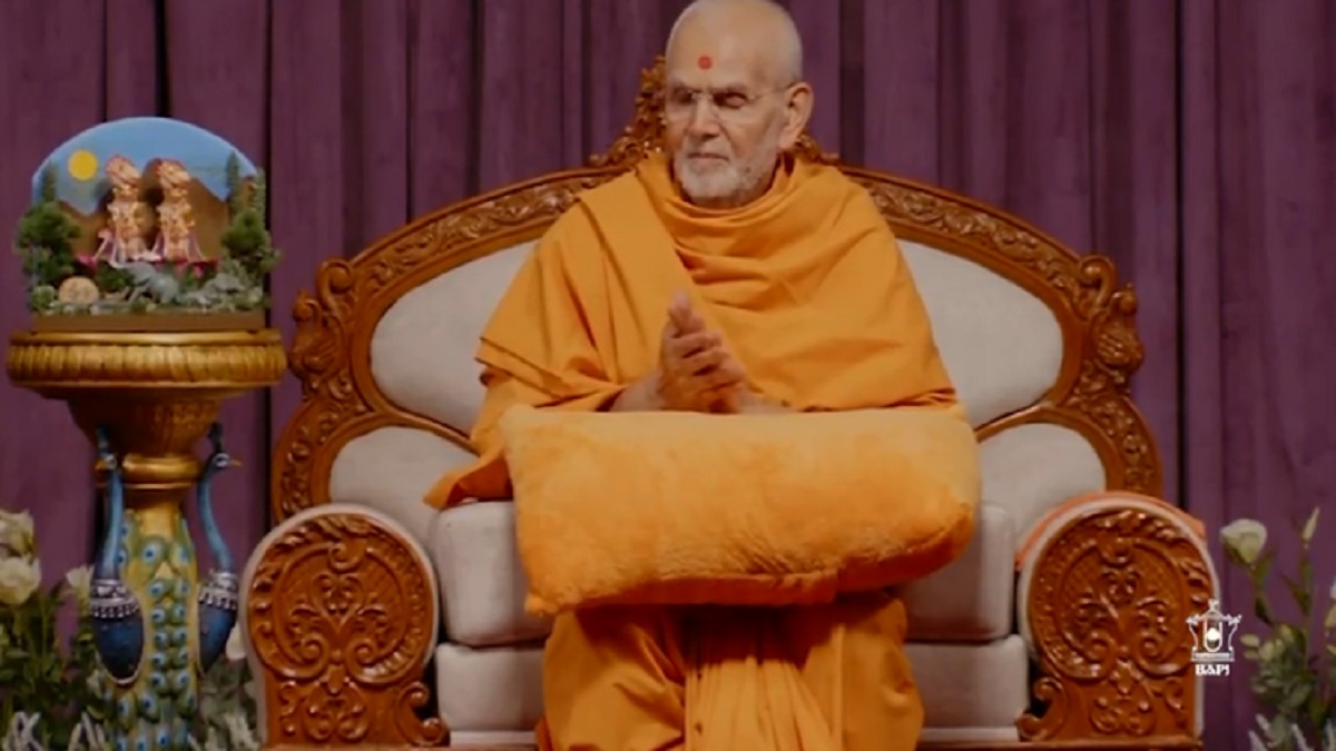 Ahead of Chandrayaan-3 landing, Mahant Swami Maharaj offered special prayers in New Jersey (VIDEO)