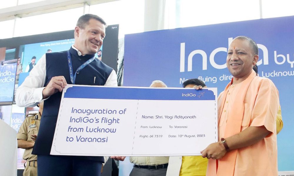 CM Yogi inaugurates the first air service between Lucknow and Varanasi