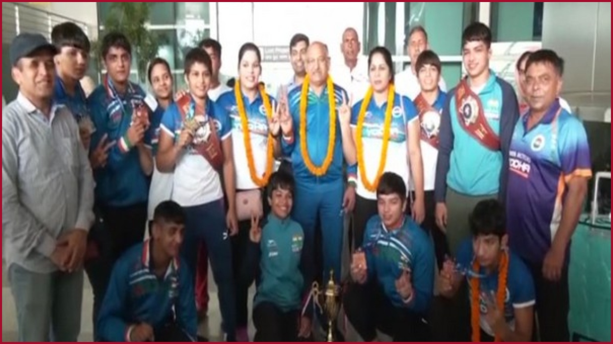 Women U20 wrestlers return home to rousing reception following successful World Championships campaign