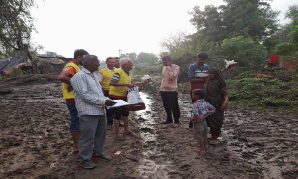In Gujarat’s flood-hit areas, BAPS saints & volunteers take lead in relief operations