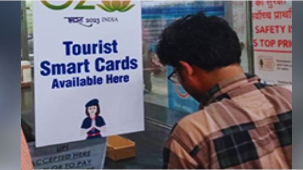 Tourist smart cards --