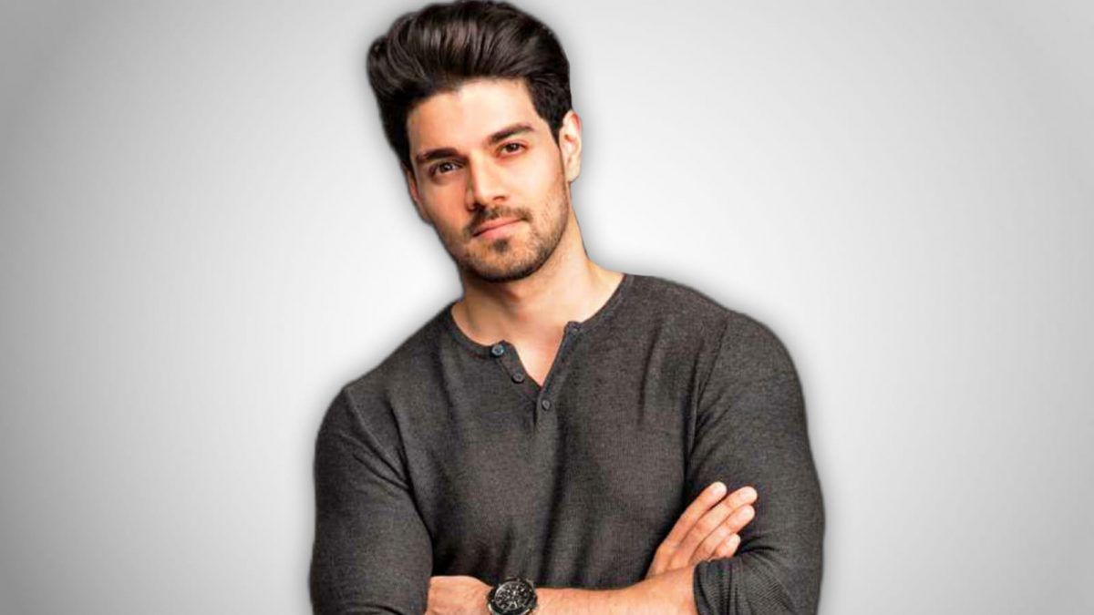 Sooraj Pancholi opens up about his 7 years long relationship