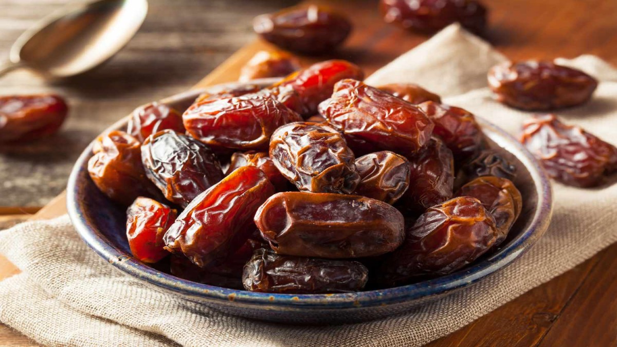 5 Health Benefits of Eating Dates Early in The Morning