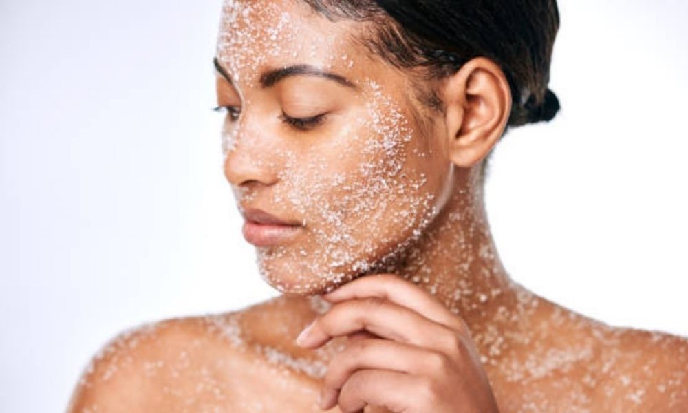Physical Scrubs vs. Chemical Peels: Which Exfoliation Method is Superior?