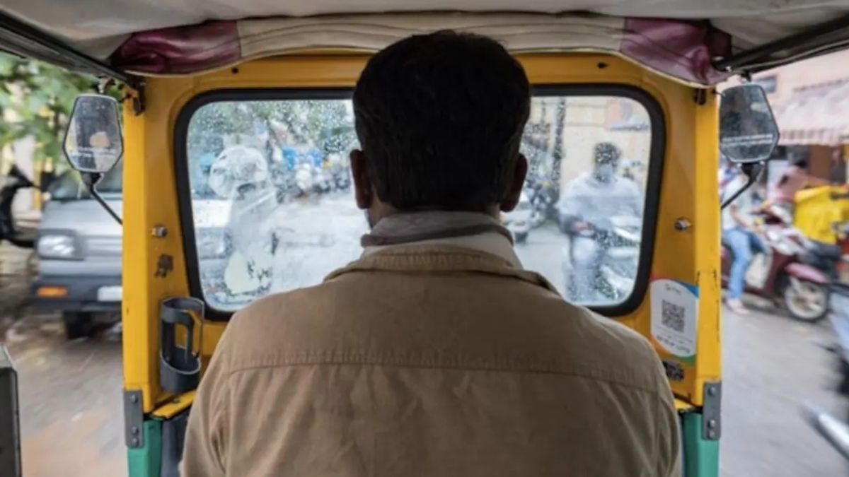 Bengaluru Auto driver beats man before robbing him on deserted road, Reddit post goes viral