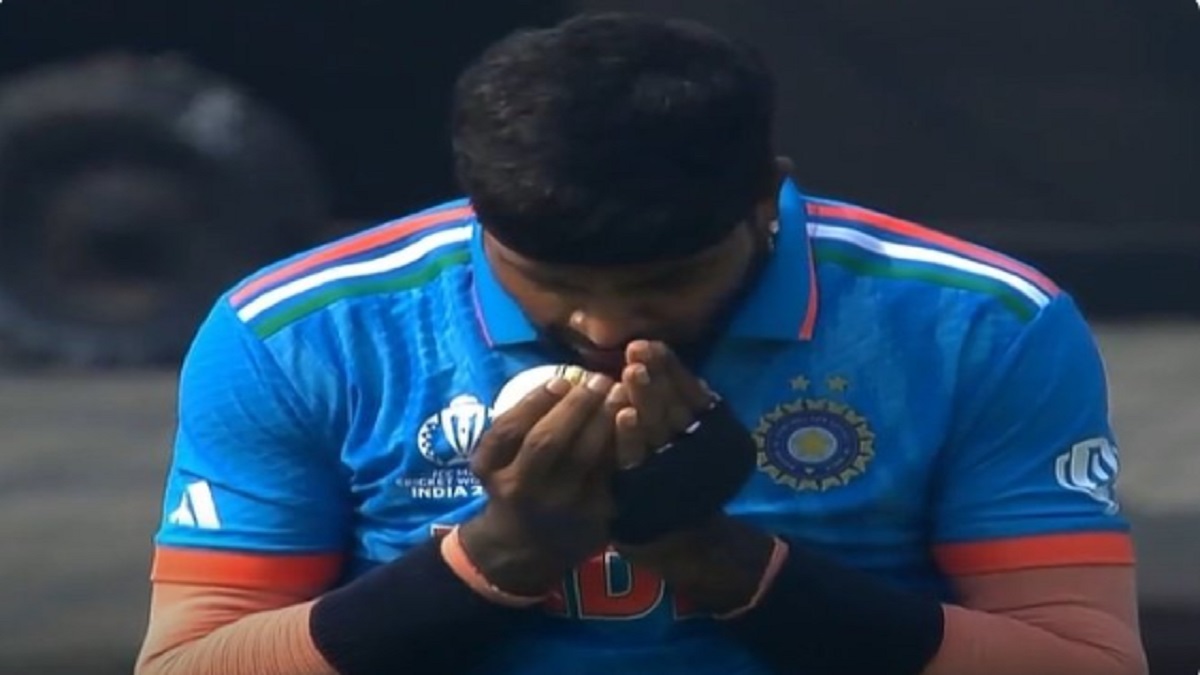 Pandya’s gesture before ‘wicket-taking ball’ sets tongue wagging on social media