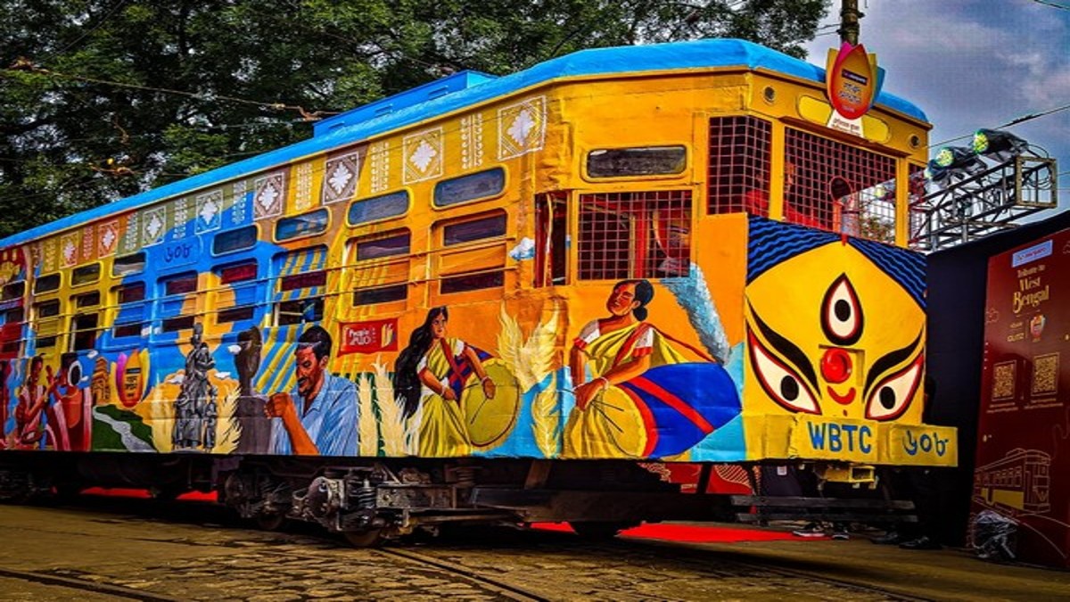 Puja special tram to commemorate Durga Puja’s UNESCO Heritage tag and 150 years of Kolkata Tramways