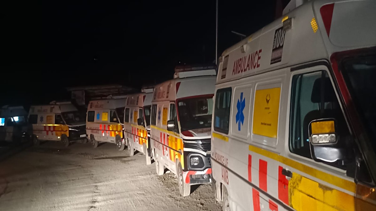 Uttarkashi Tunnel incident: 41 ambulances arranged at spot, doctors on standby