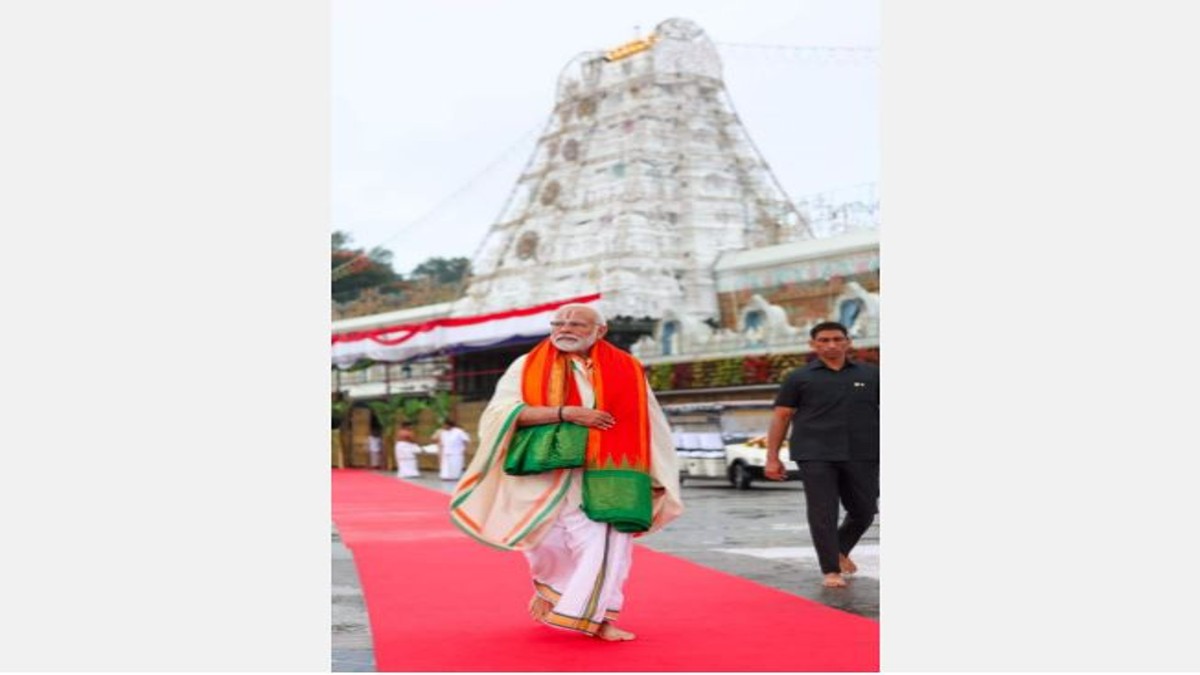 Andhra Pradesh: Prime Minister Narendra Modi visits Sri Venkateswara Swamy Temple in Tirupati