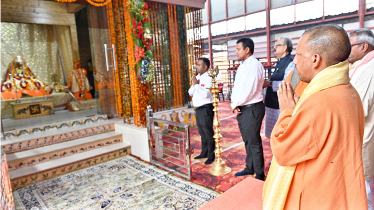 CM Yogi offers prayers at Ram Lala and Hanuman Garhi in Ayodhya