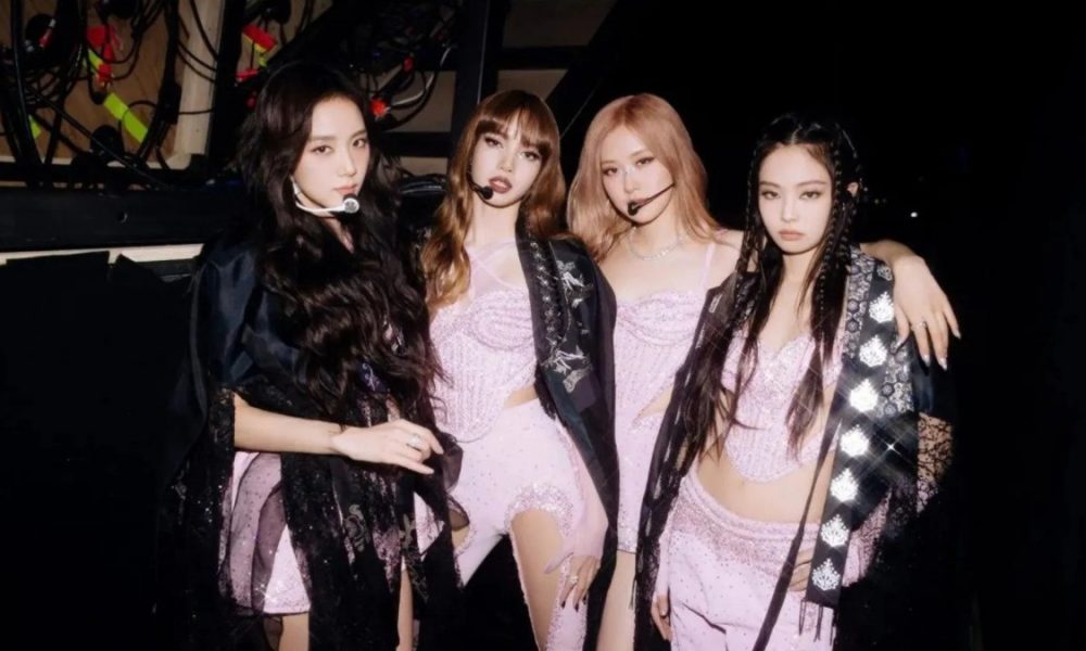 BLACKPINK will host the first-ever virtual reality K-pop concert this December; teamed up with Meta
