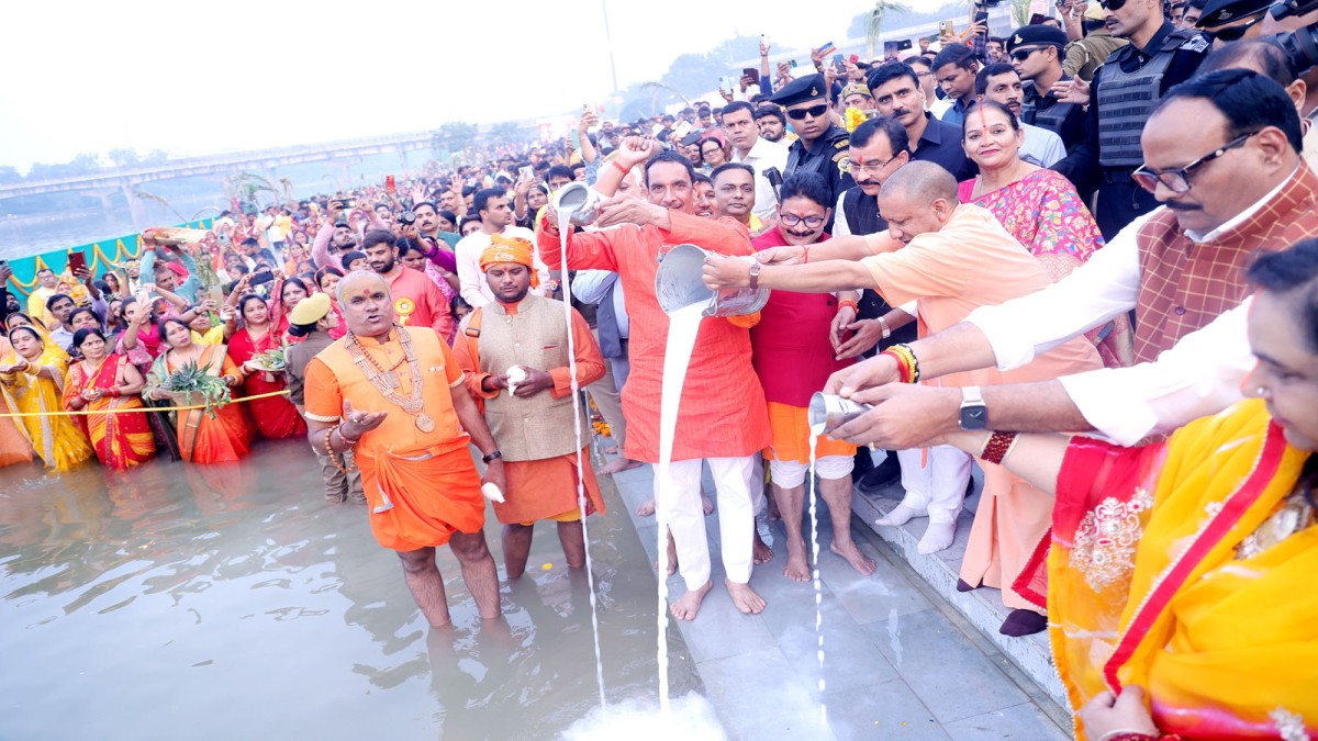 CM Yogi extends special wishes to women fasting for Chhath festival in Bhojpuri