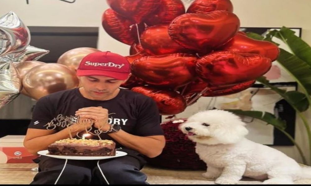 Kartik Aryan posts cute pic with pet on his birthday, says grateful for all love