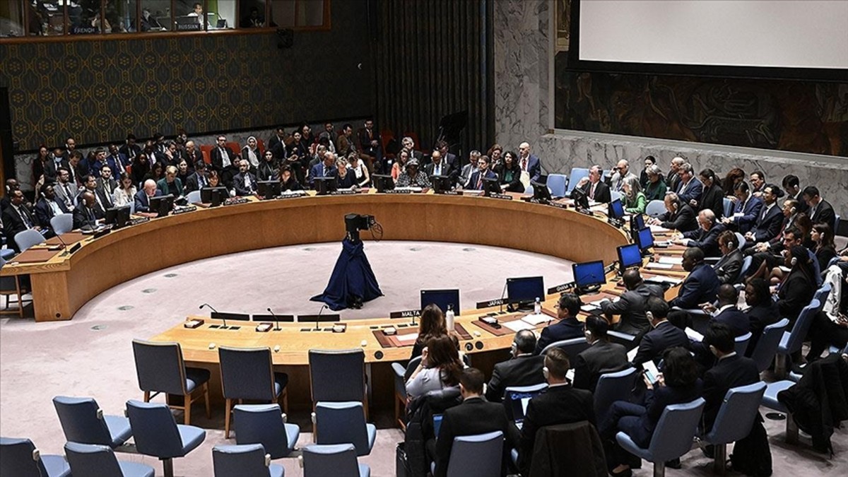 UN Security Council adopts resolution urging humanitarian pauses in Gaza