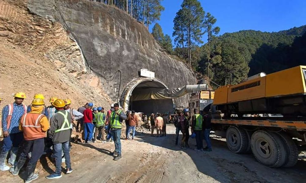 Uttarakhand tunnel collapse: 6-inch-wide pipe reaches trapped labourers, rescuers say now will go with ‘full force’