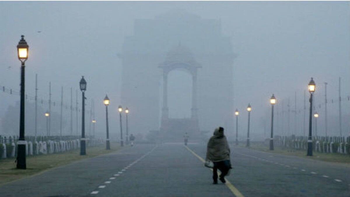 Delhi colder than Shimla on Friday, shivers at 4.9 degree