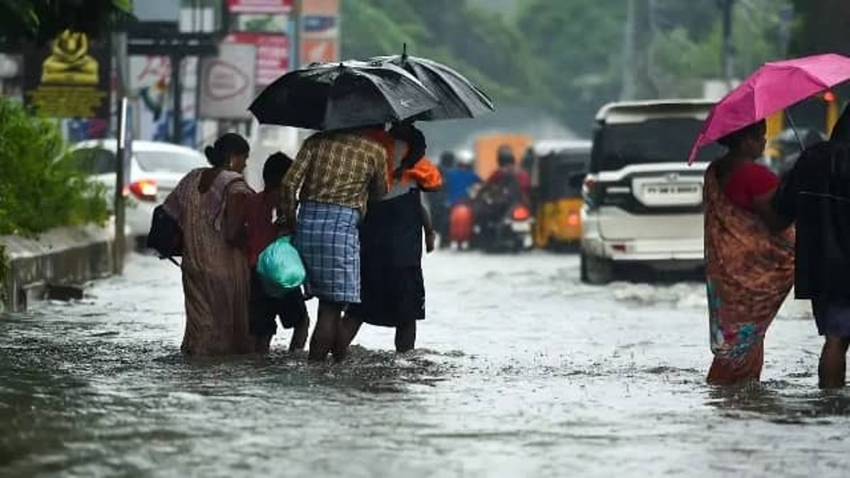 Tamil Nadu declares holiday for schools in four districts today due to heavy rainfall