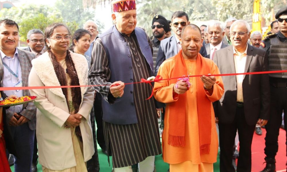 CM Yogi inaugurates ‘Kisan Mela’ organized by CIMAP in Lucknow