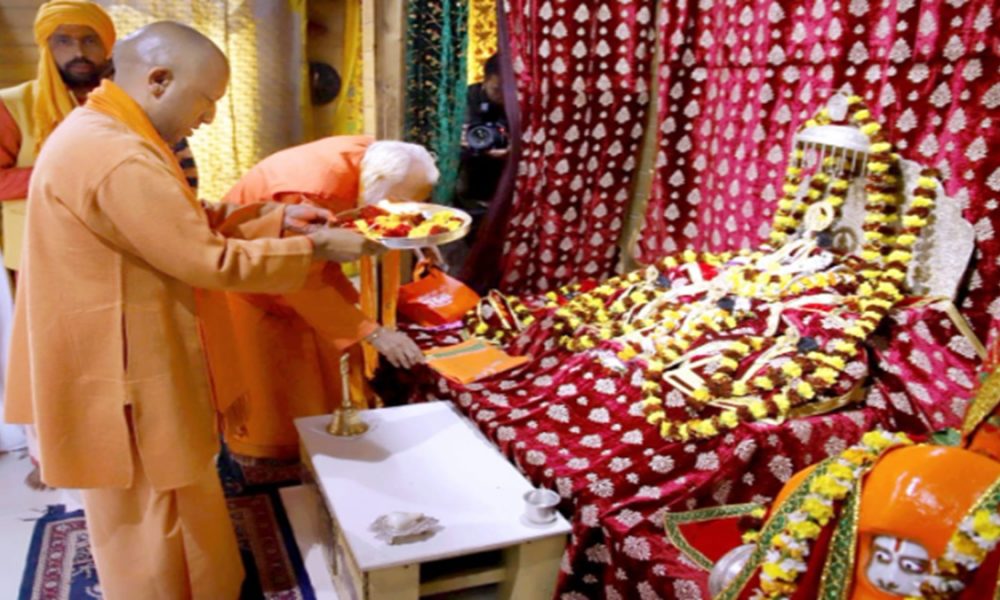 CM Yogi offers prayers at Ramlala and Hanuman Garhi temple in Ayodhya