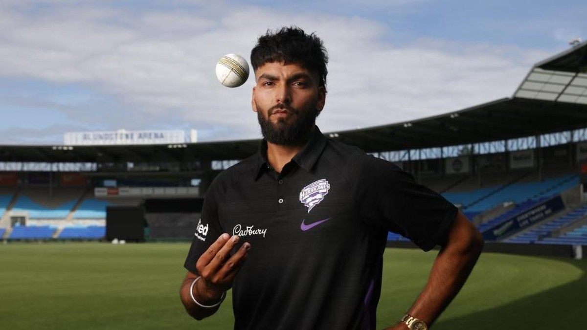 Who is Nikhil Chaudhary, the India born player setting the BBL 2023 stage on fire