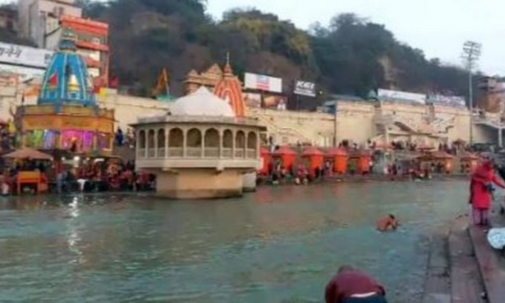 Devotees take holy dip in River Ganga on Basant Panchmi