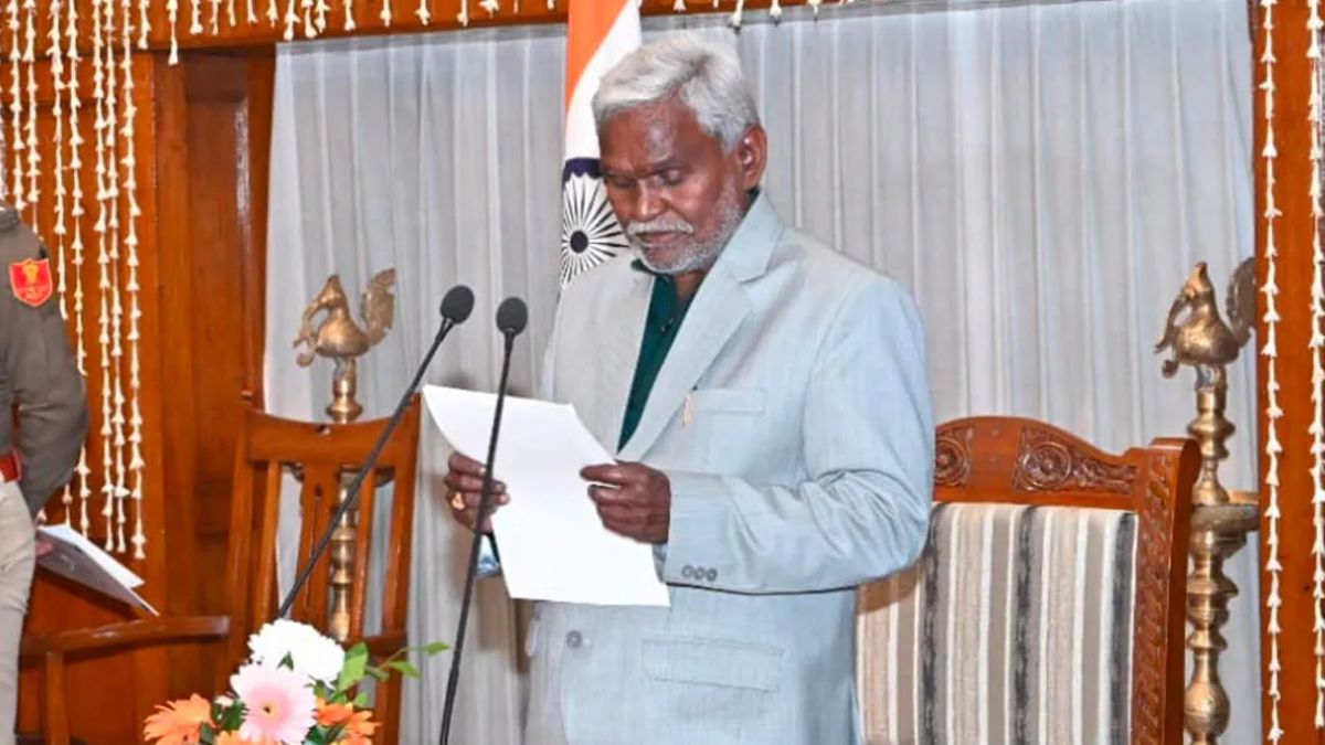 JMM’s Champai Soren takes oath as Chief Minister of Jharkhand